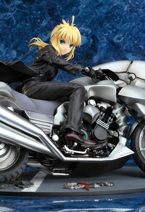 FATE ZERO SABER MOTORED CUIRASSIER 1/8 SCALE GOOD SMILE COMPANY
