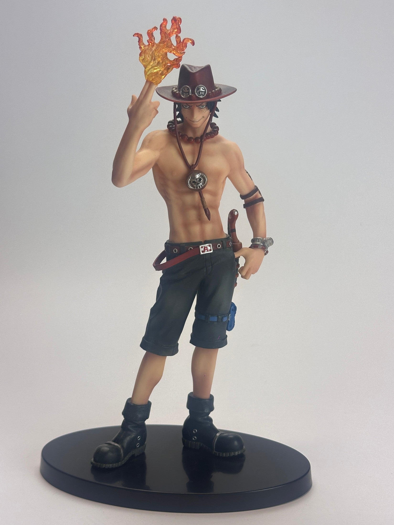 FIGURA ONE PIECE VOL.4 PORTGAS D ACE BANPRESTO PRIZE ONE SCULTURES MUY BUEN ESTADO