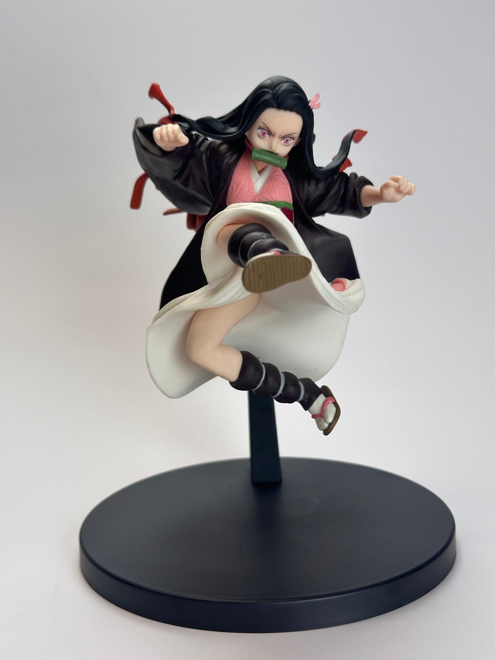 KIMETSU NO YAIBA NEZUKO KAMADO VIBRATION STARS MUY BUEN ESTADO Banpresto Otaku Village