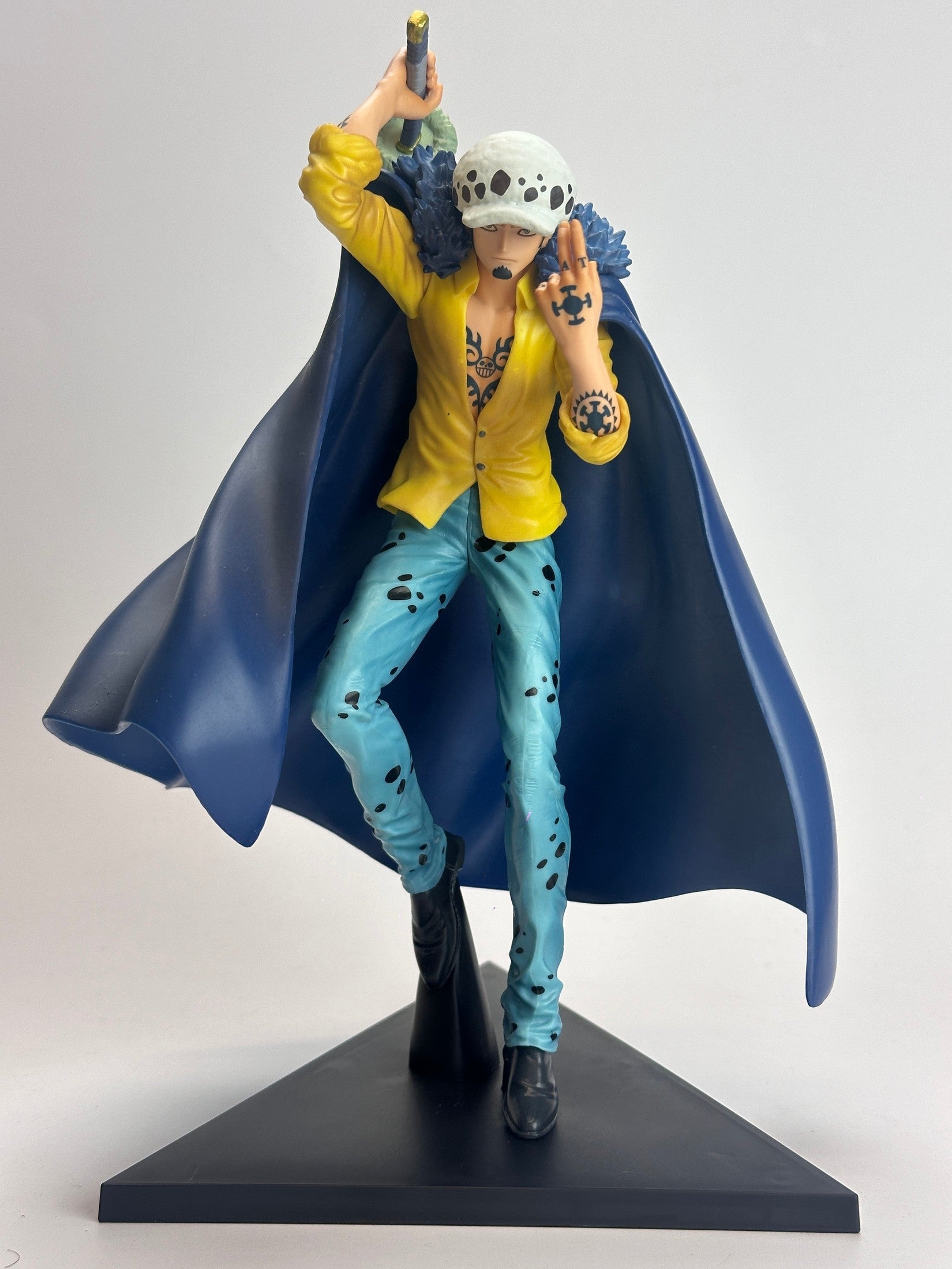 ONE PIECE FIGURA BEST OF OMNIBUS PREMIO D TRAFALGAR LAW THE WORST GENERATION ICHIBAN KUJI MUY BUEN ESTADO