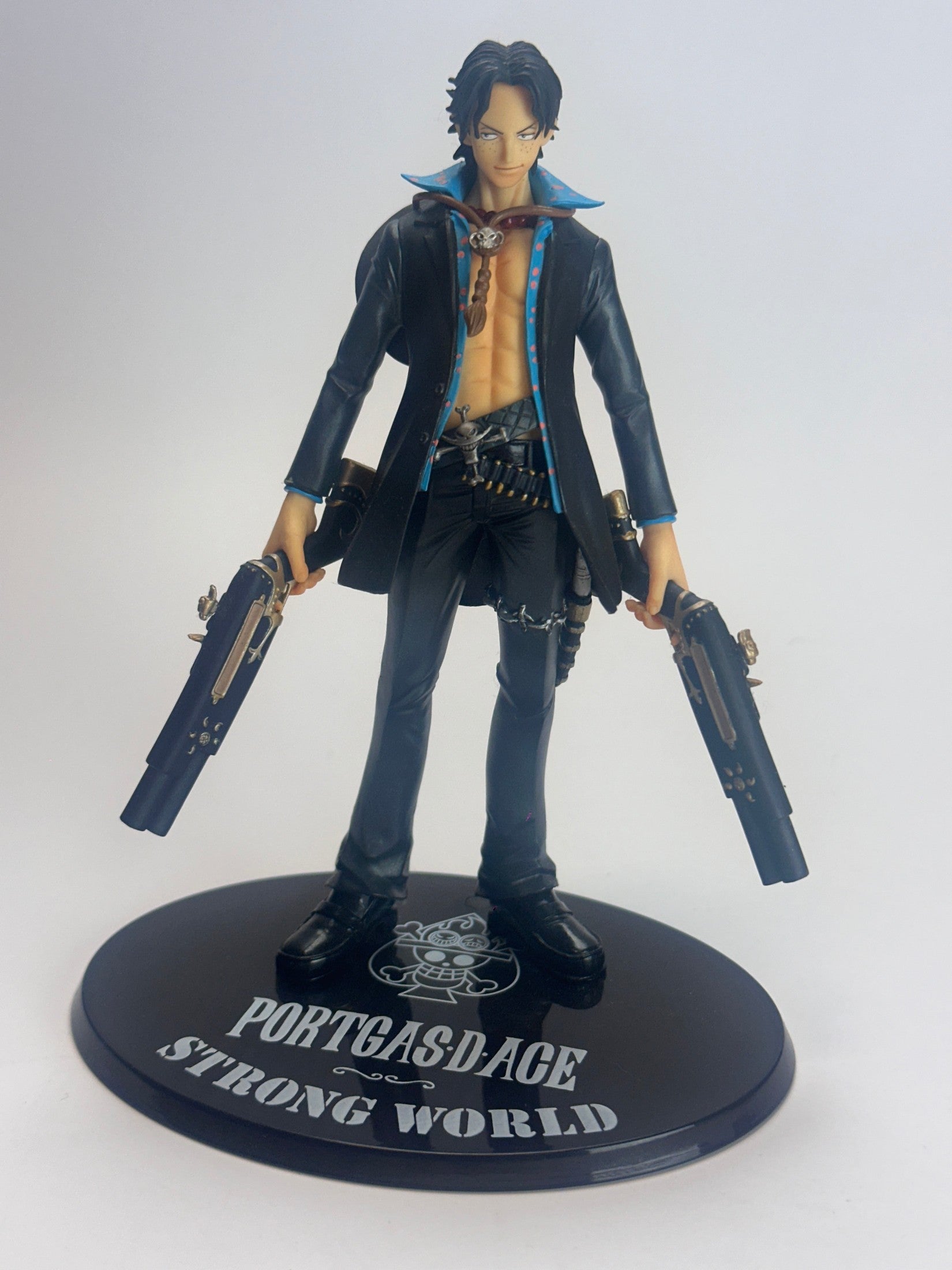 ONE PIECE FIGURA PORTGAS D. ACE - STRONG WORLD FIGUARTS ZERO MUY BUEN ESTADO