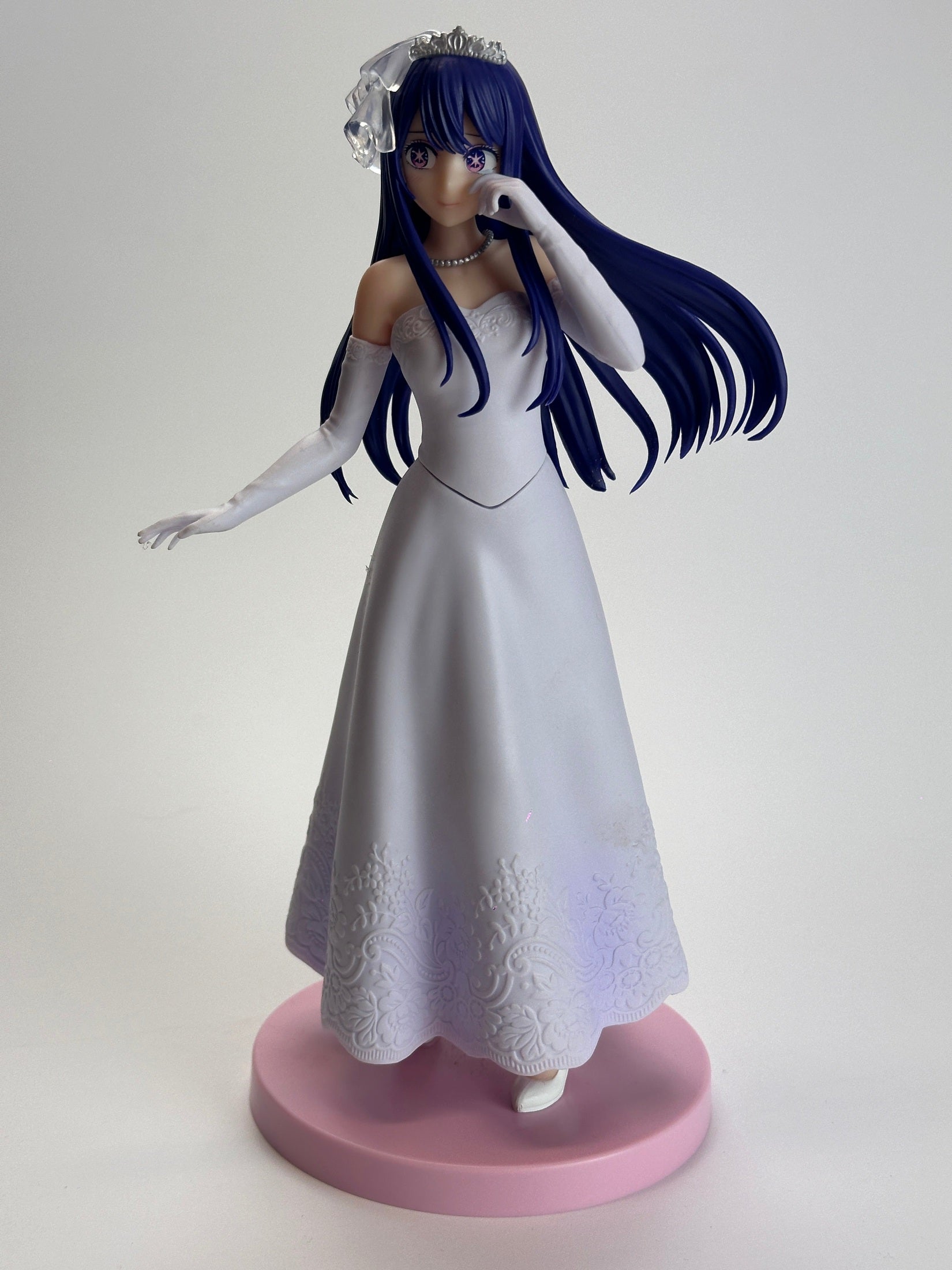 OSHI NO KO FIGURA AI HOSHINO BRIDAL DRESS MUY BUEN ESTADO
