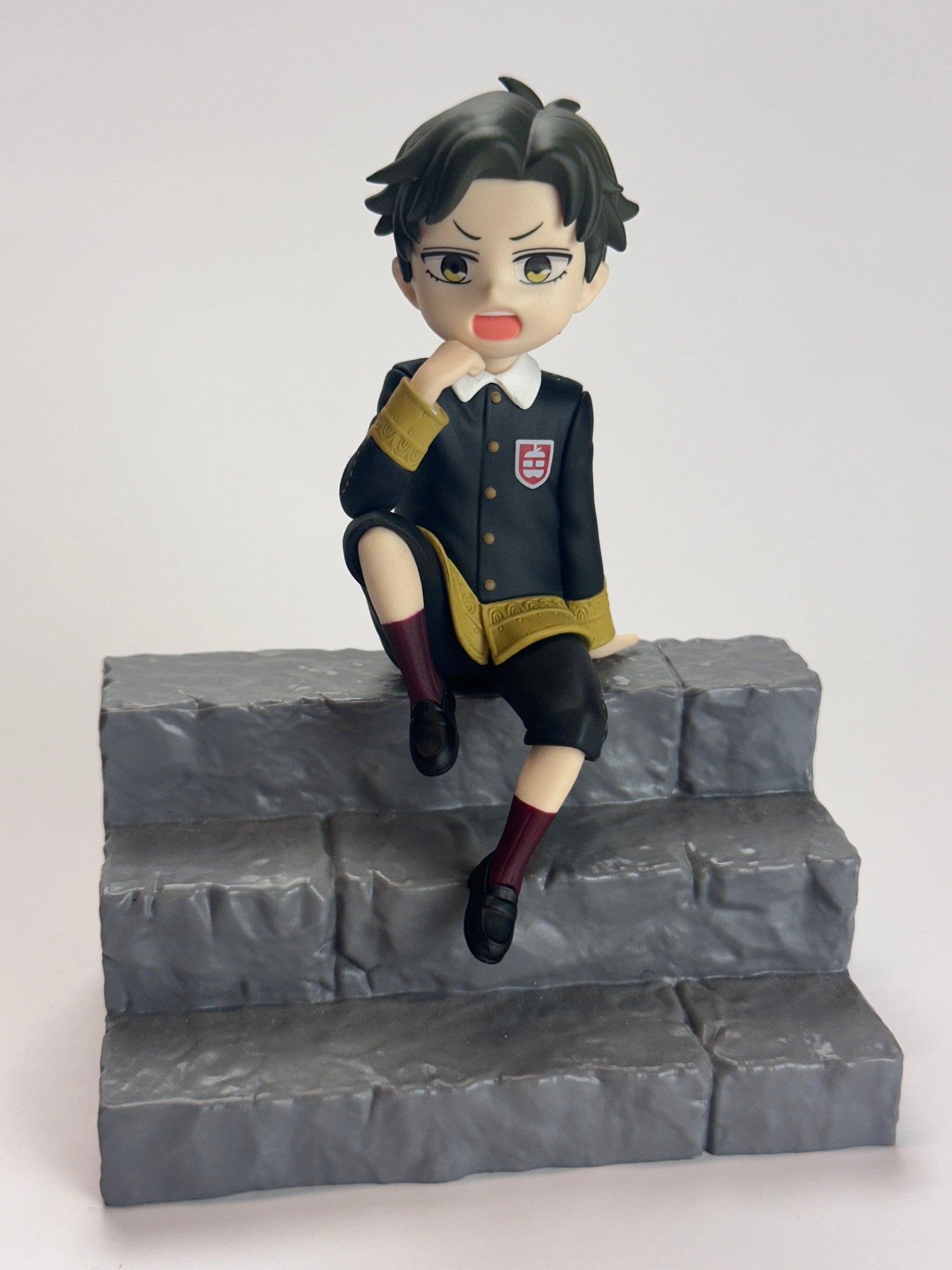 SPY X FAMILY FIGURA DAMIAN DESMo NOODLE STOPPER MUY BUEN ESTADO Furyu Otaku Village