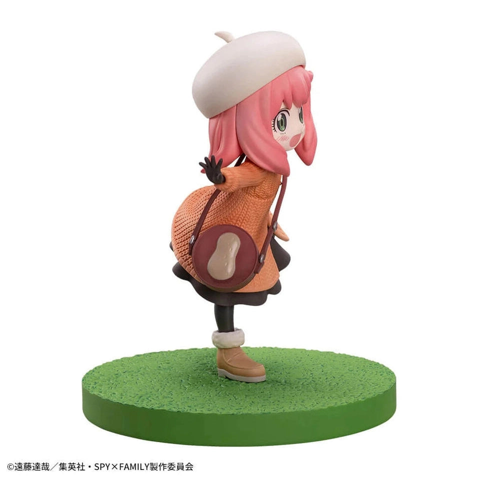 SPY X FAMILY FIGURA LUMINASTA ANYA FORGER FAMILY OOTING PRECINTADA PREVENTA 3-4 sem.