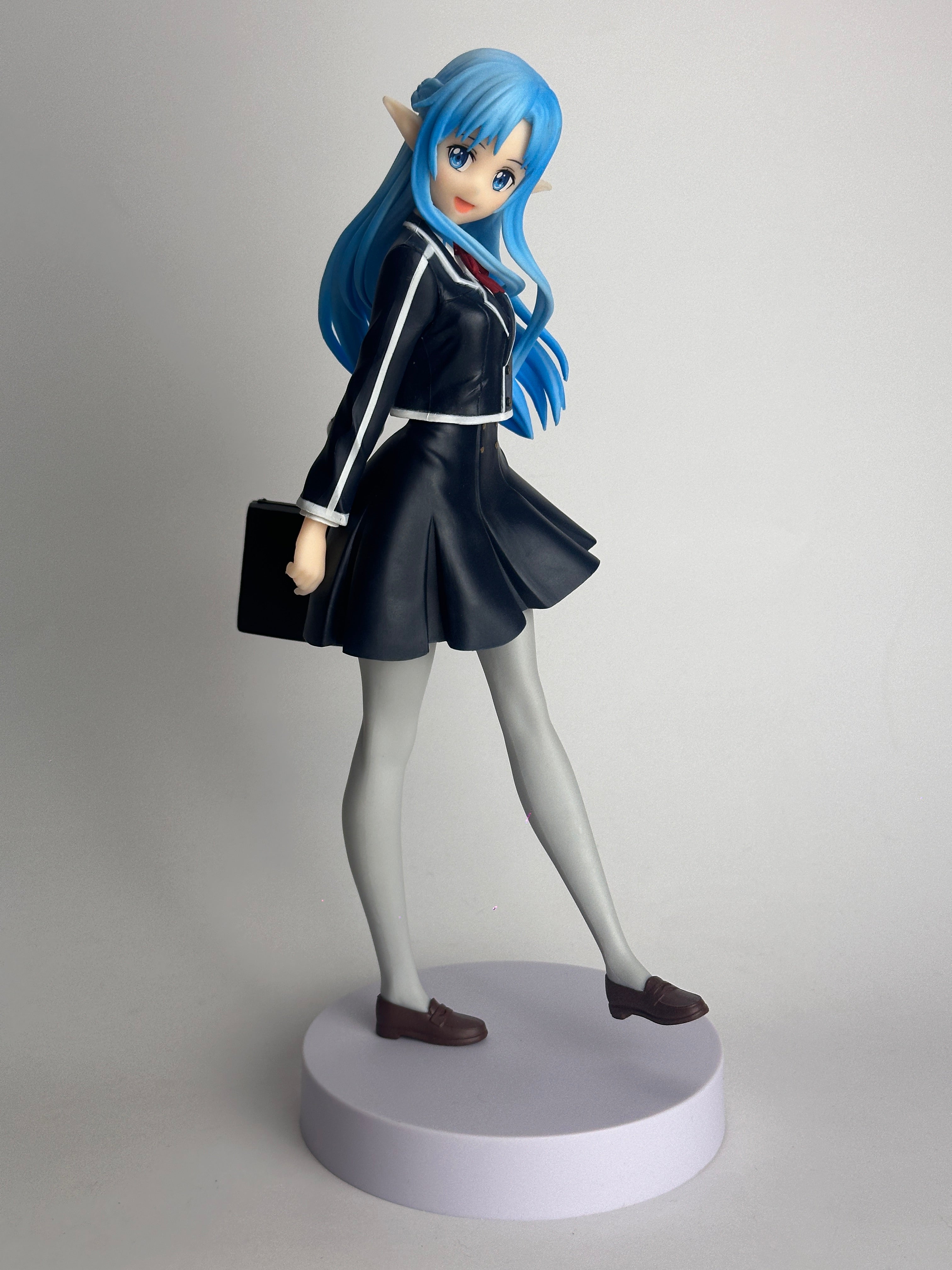 SWORD ART ONLINE - EXQ FIGURE ASUNA SURVIVOR SCHOOL UNIFORM VER. MUY BUEN ESTADO