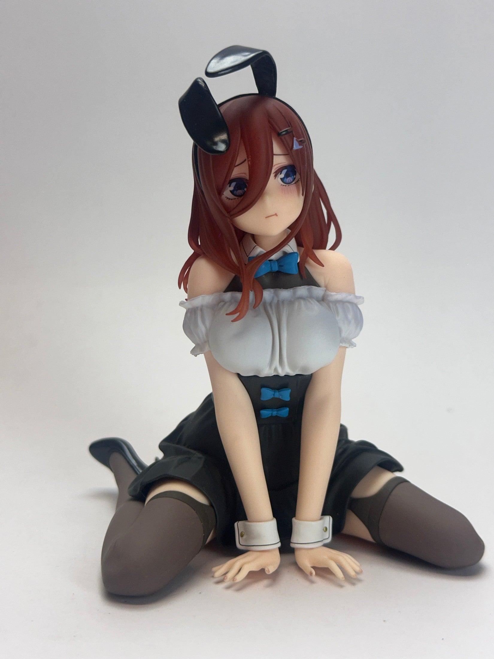 THE QUINTESSENTIAL QUINTUPLETS: FIGURA PRIZE MIKU NAKANO VERSIÓN CONEJITA MUY BUEN ESTADO